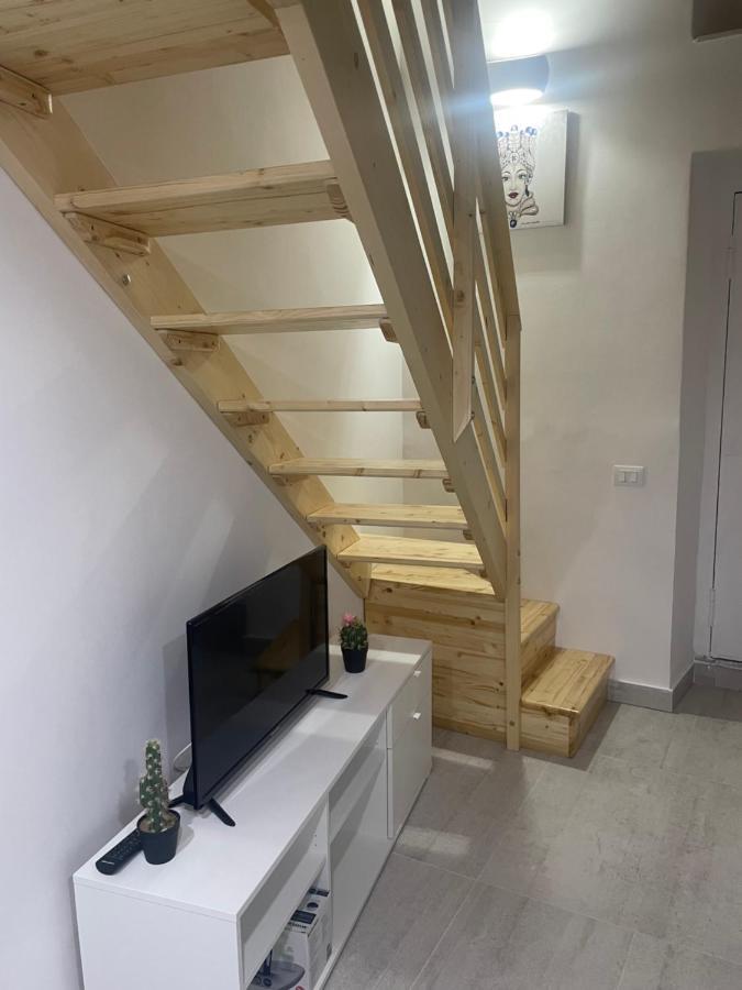 Apartment Mega House 2 Catania