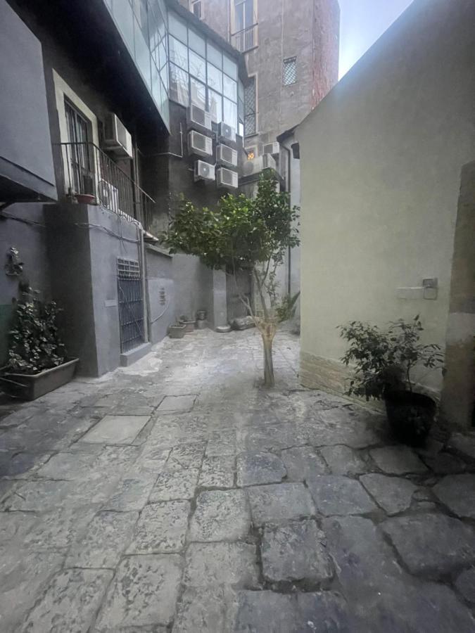 Mega House 2 Apartment Catania